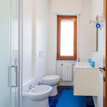194b - A Casa Di Andrea, Cavi Di 80metri Dal Mare 公寓 *